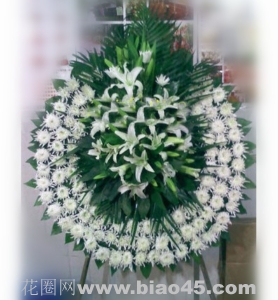 遗爱千秋-菊花，百合，绿叶组成花圈，按图订制，规格：高约为1.6米<葬礼花圈>